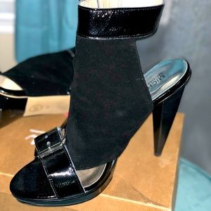 Baddass Buckle heels